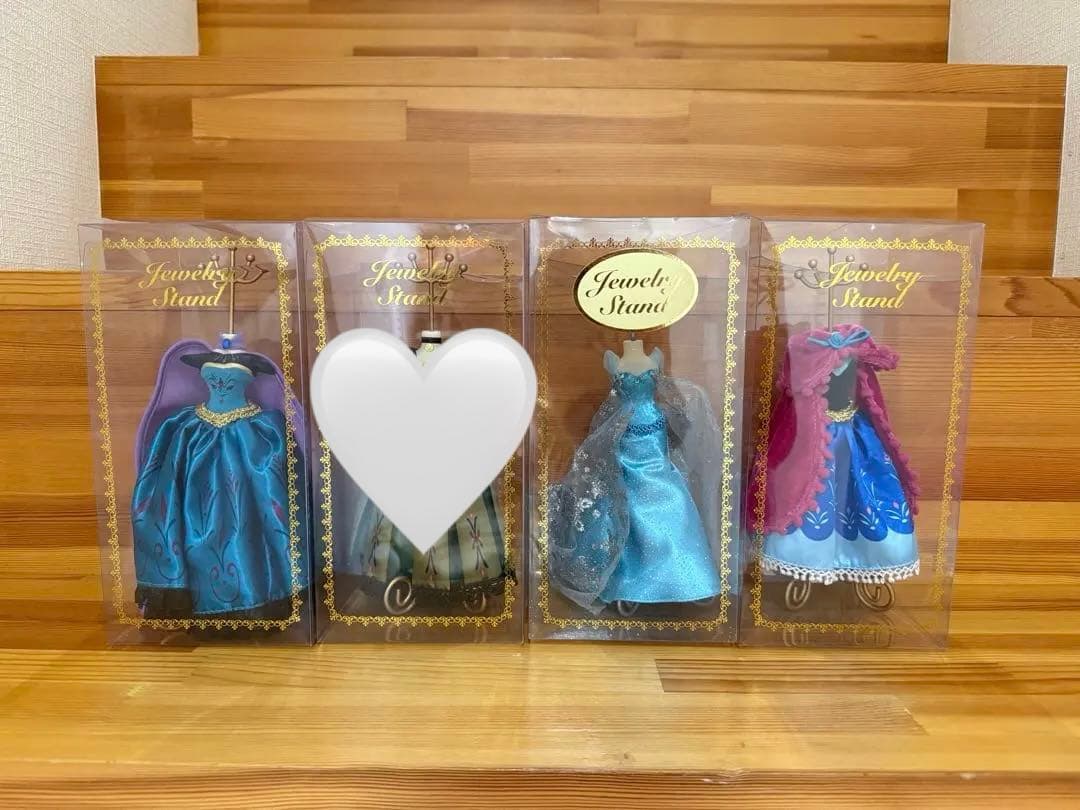 ディズニープリンセス　アクセサリースタンド　ドレススタンド　13点セット