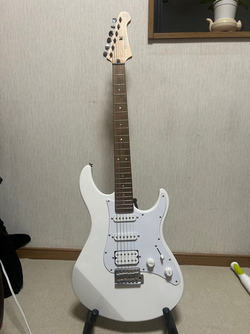 ギター Pacifica012