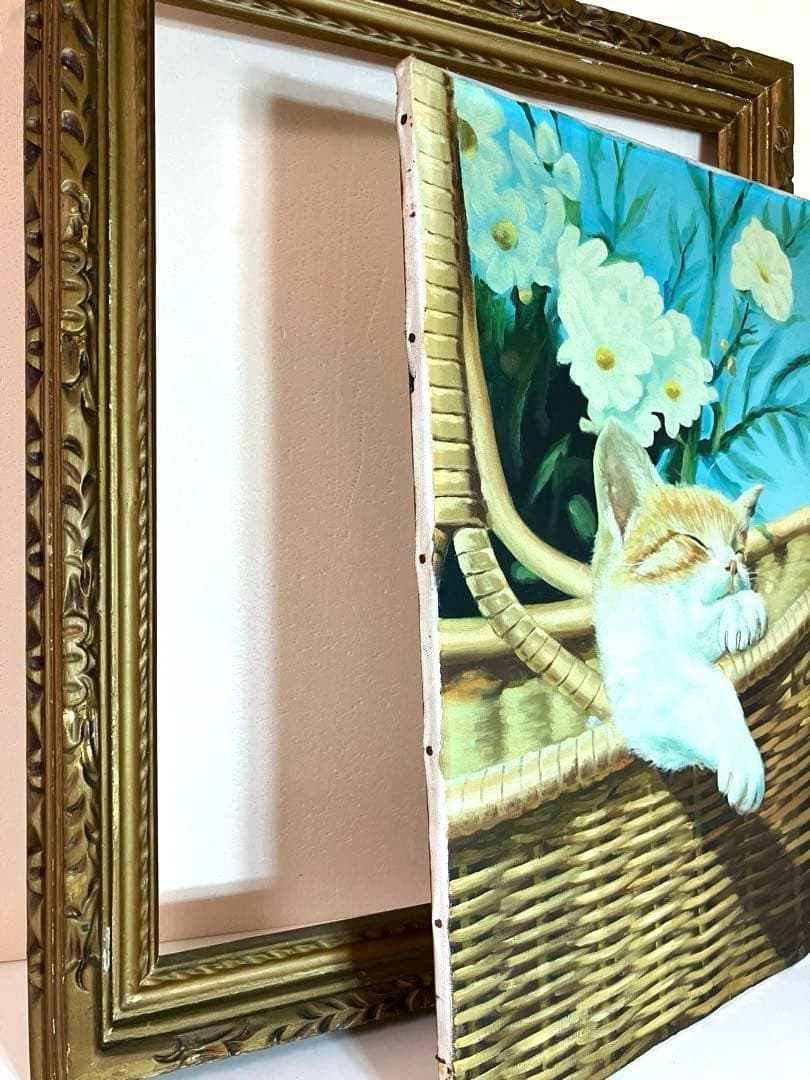 油彩画 バスケットで眠る猫 肉筆 大型豪華フレーム 縦80cm横65cm