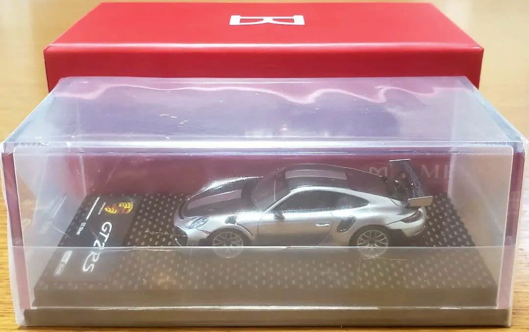 DMH 1/64　ポルシェ 911(991) GT2 RS