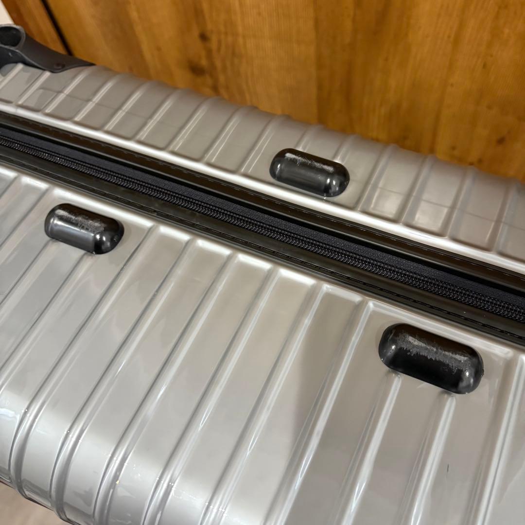 リモワ　サルサ　104L 2輪　シルバー　グレー　最大容量　キャリーケース