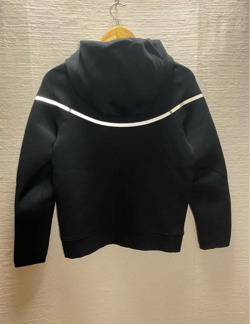 NIKE ナイキ ジュニア テックフリース フルジップパーカー　ブラック　光る