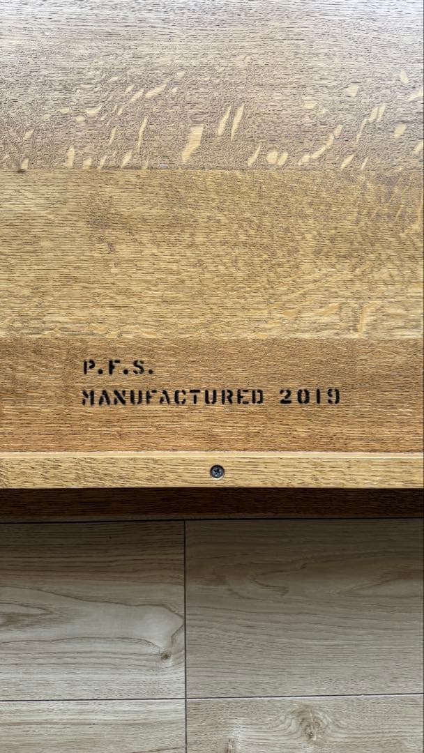 PACIFIC FURNITURE SERVICE テーブル