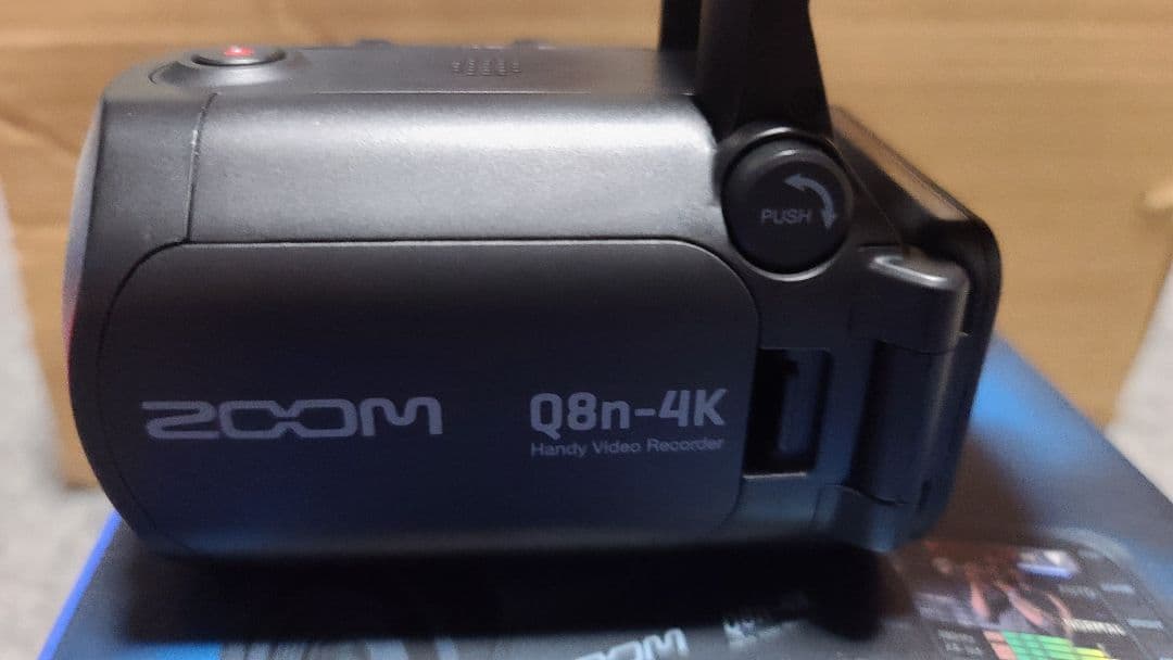 ZOOM Q8n-4K ハンディビデオレコーダー