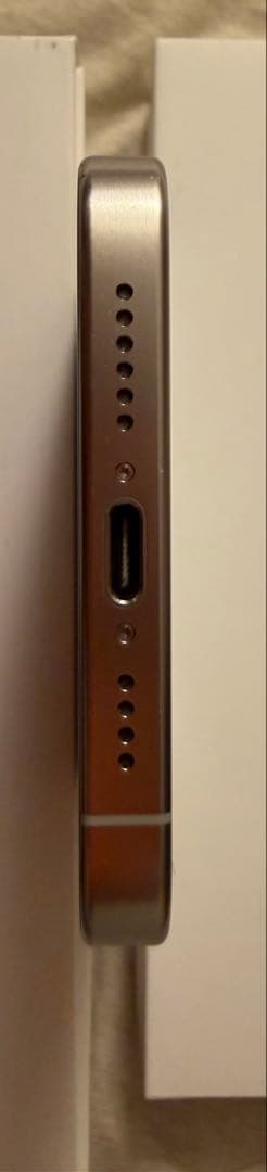 iPhone 15 Pro Max 256GB ホワイトチタニウム SIMフリー