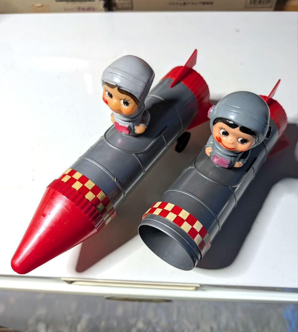 ペコちゃん ロケットカー 不二家 昭和レトロ ビンテージ ソフビ人形 当時物２品