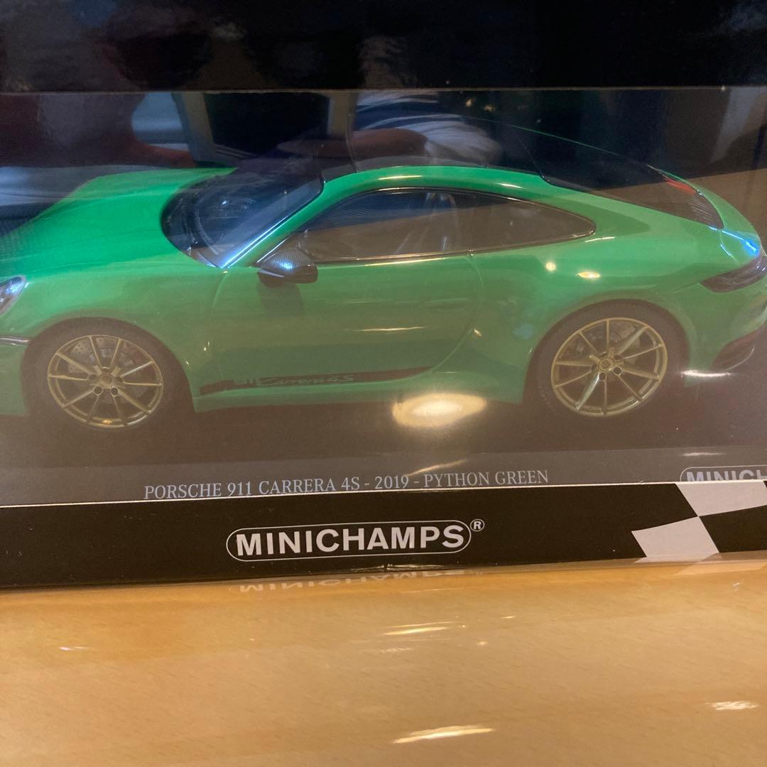 新品　ミニチャンプス◼️1/18 ポルシェ 911 カレラ 4S 限定304台