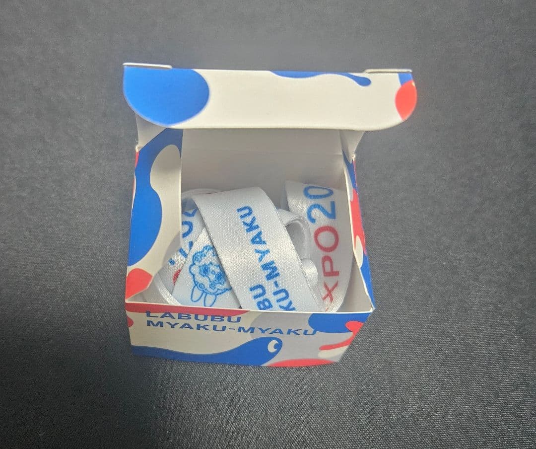 大阪関西万博 ミャクミャク LABUBU ラブブ