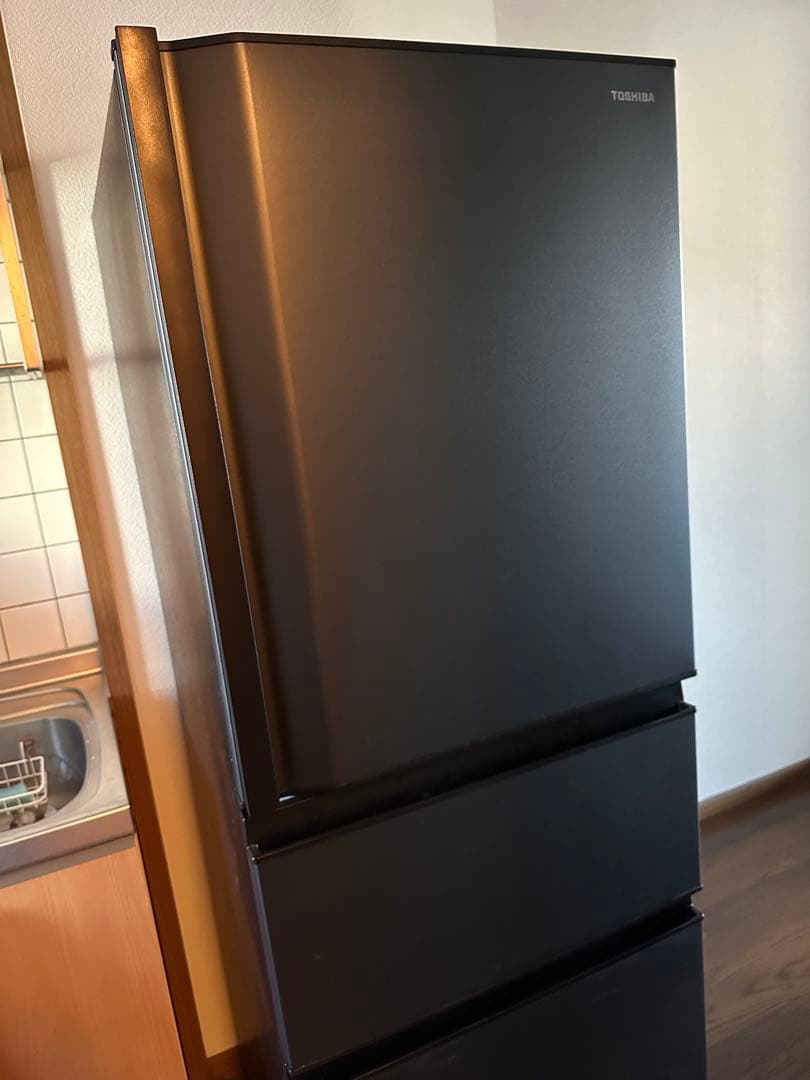 【美品】2024年式 東芝 冷蔵庫 330L GR-V33SC ブラック 3ドア