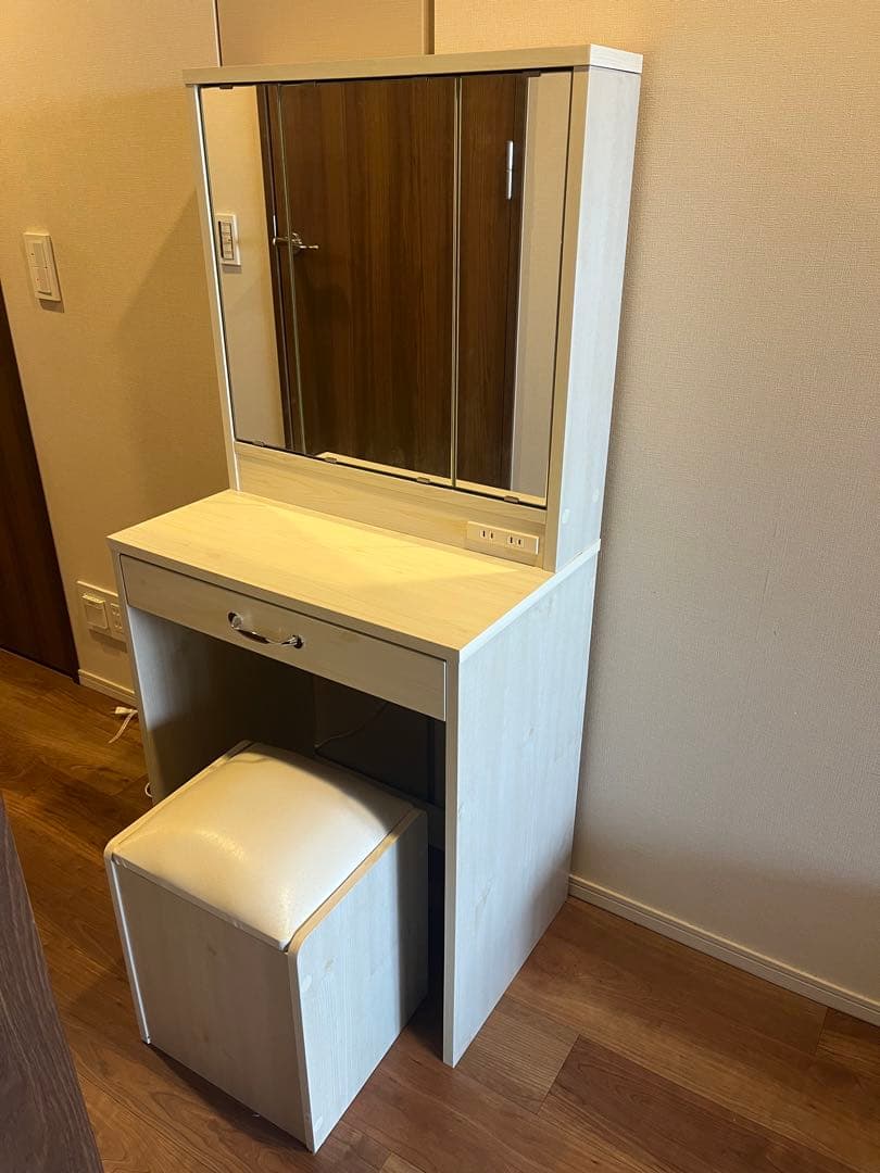 ホワイト三面鏡ドレッサー 引き出し付き