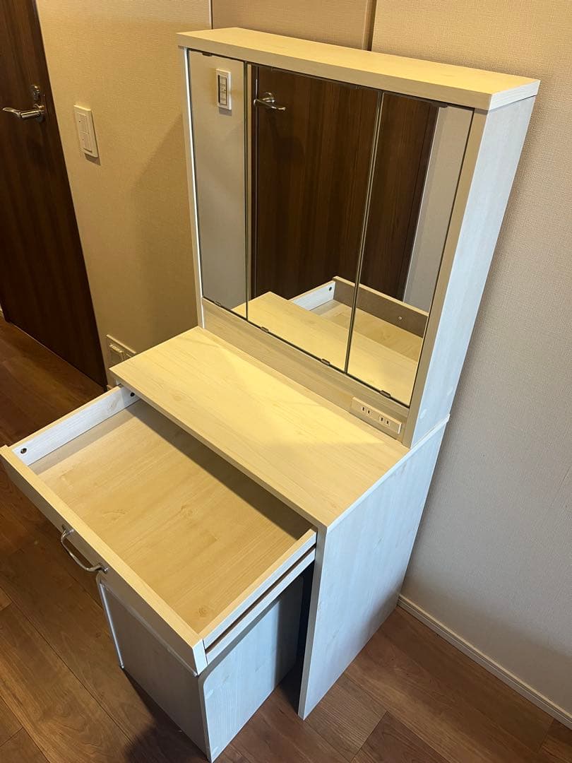 ホワイト三面鏡ドレッサー 引き出し付き