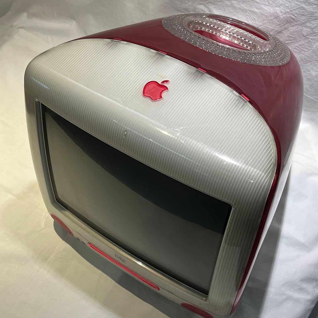 初期iMac DVストロベリー、本体とキーボード・マウス付き