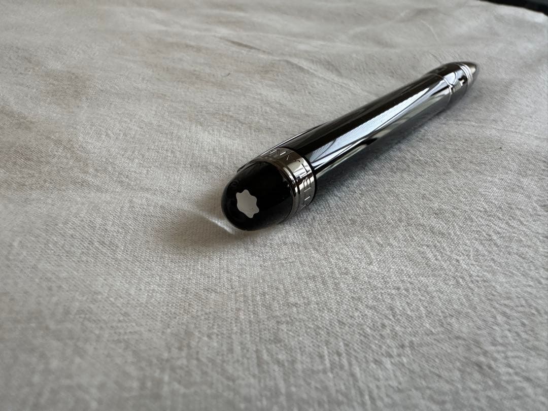 【保証書＆袋付き】モンブラン　ボールペン　新品未使用　スターウォーカー　ブラック