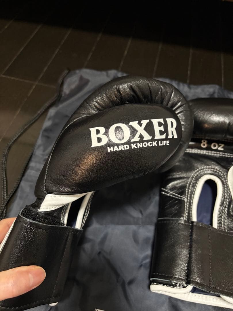 ISAMI BOXER ボクシンググローブ 8oz ベルクロ 黒