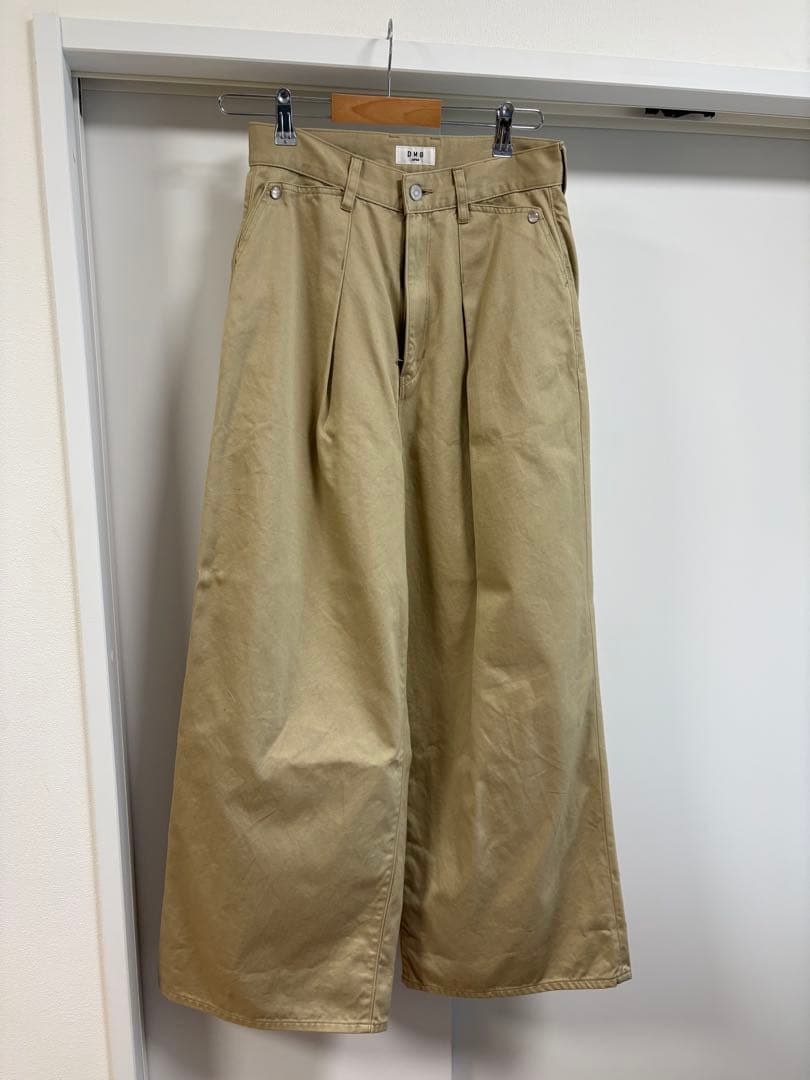 [D.M.G / ディーエムジー] ウエポン シックレッグパンツ