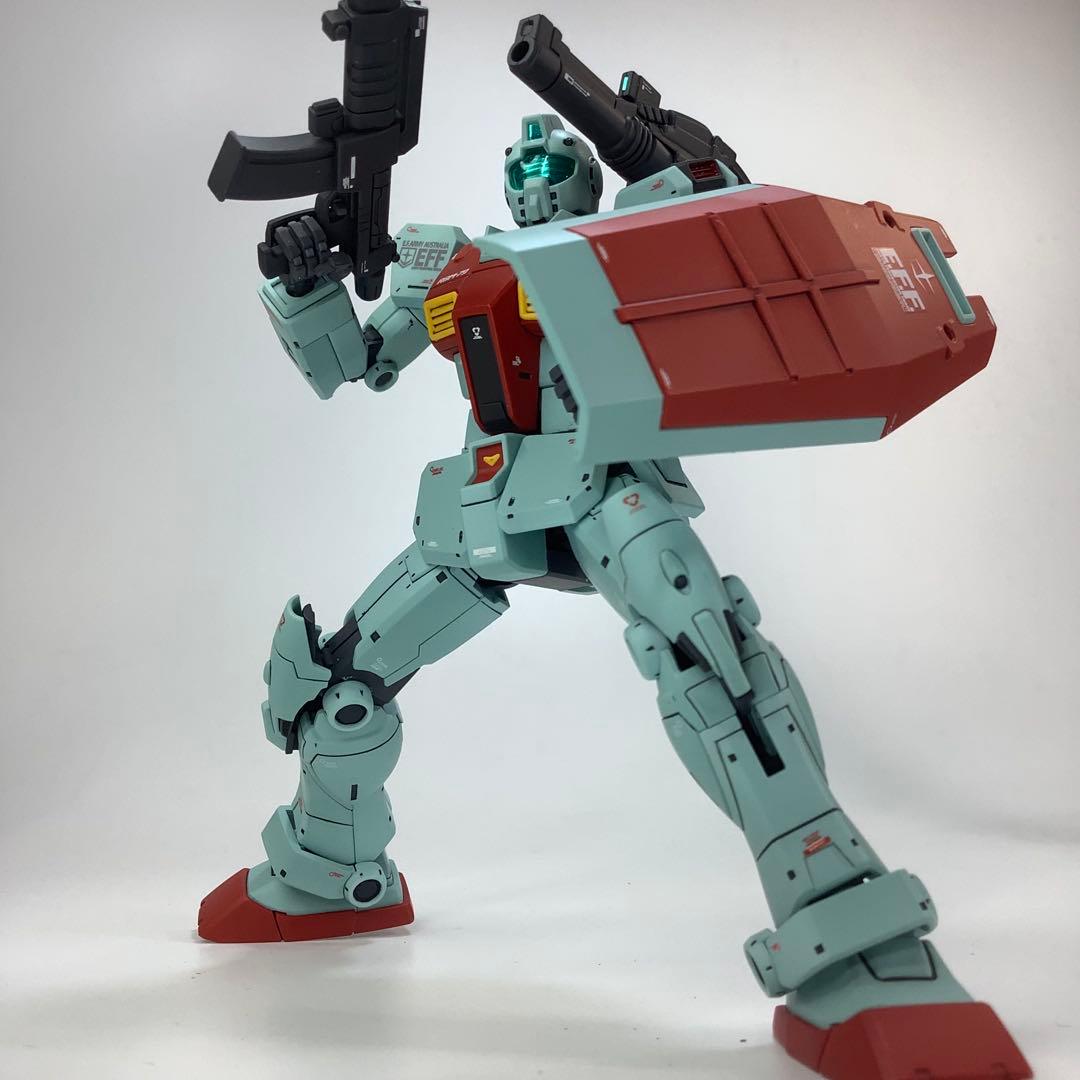 HG RGM-79 ジム【ショルダーキャノン装備/ミサイルポッド装備】