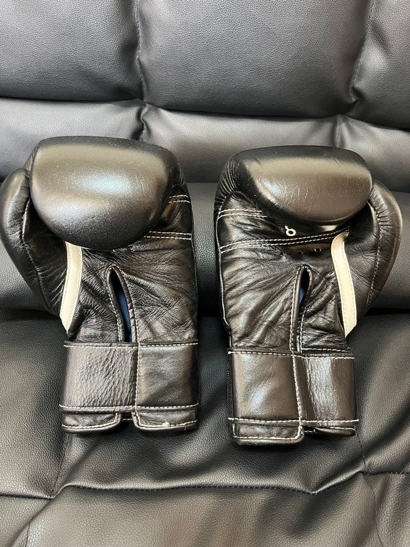 Winning ボクシンググローブ 黒　8オンス　値下げ交渉可
