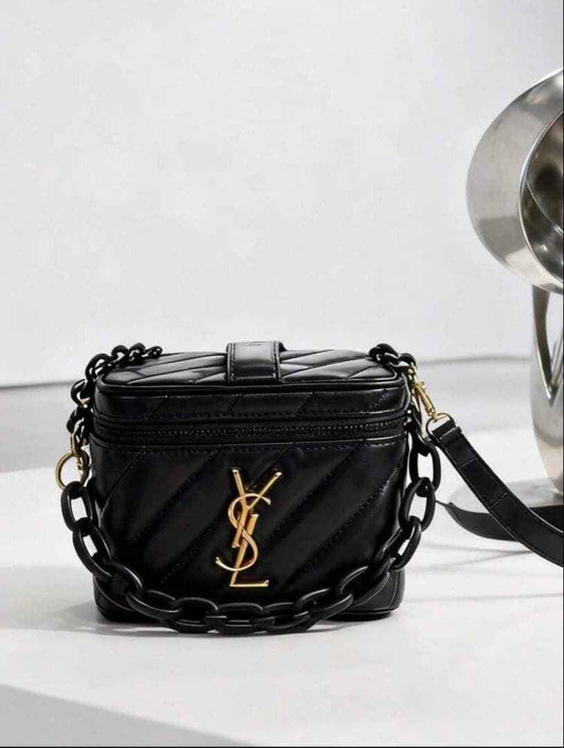 即日発送 最安値 イヴサンローランボーテ バニティショルダーバッグ YSL