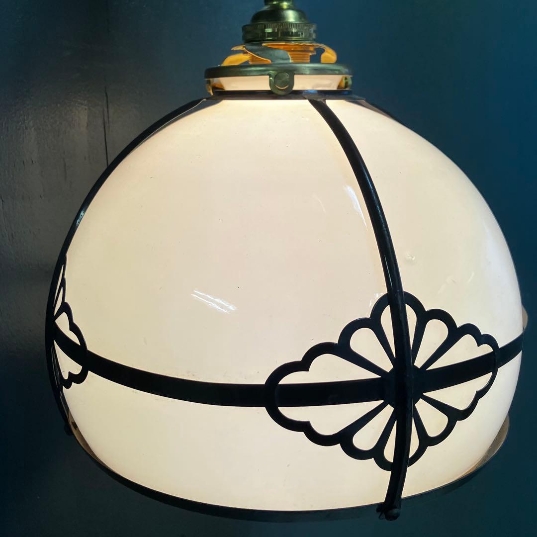 アンティーク　乳白色ガラスシェード　ペンダントライト　レトロ　2個セット