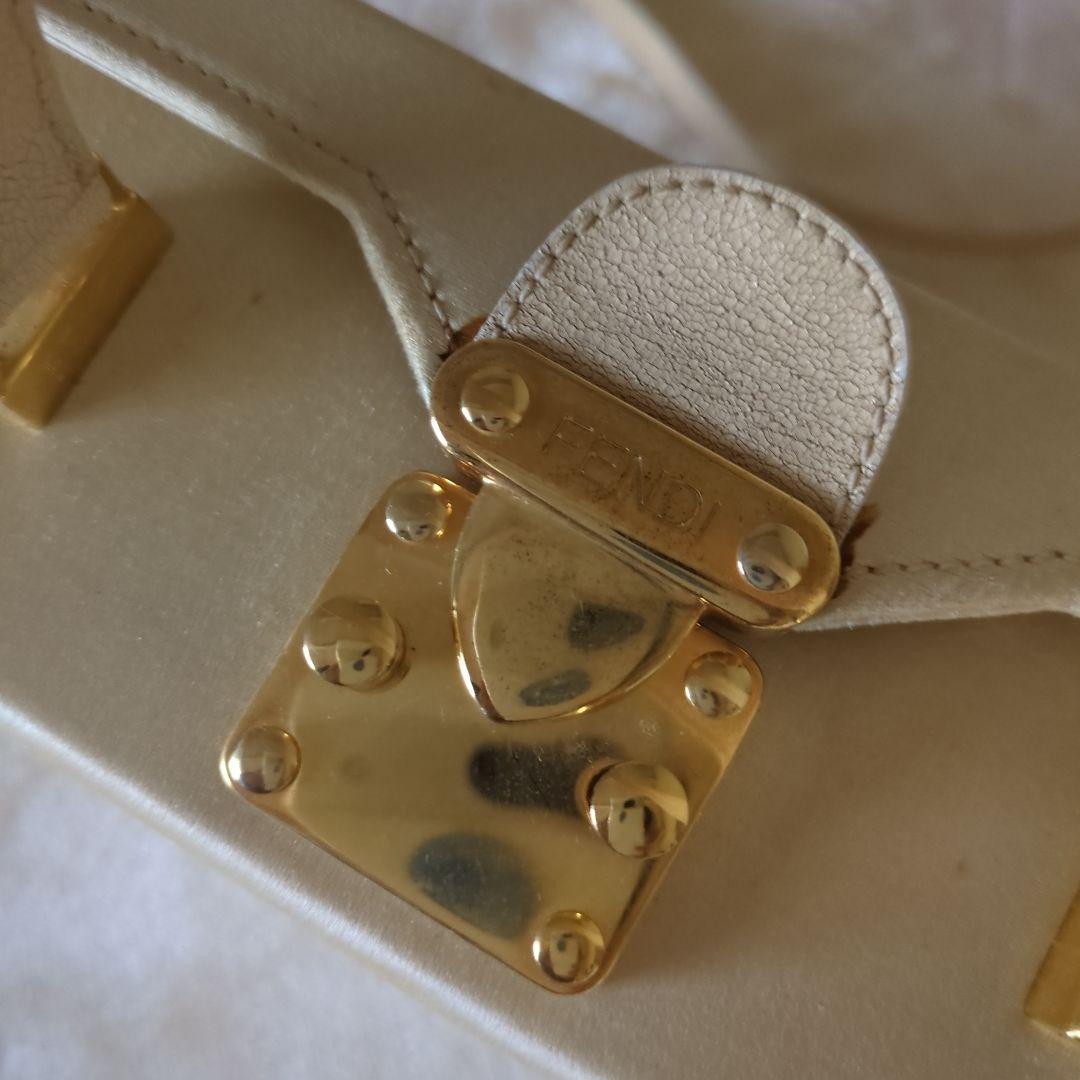 FENDI　ゴールド ショルダーバッグ