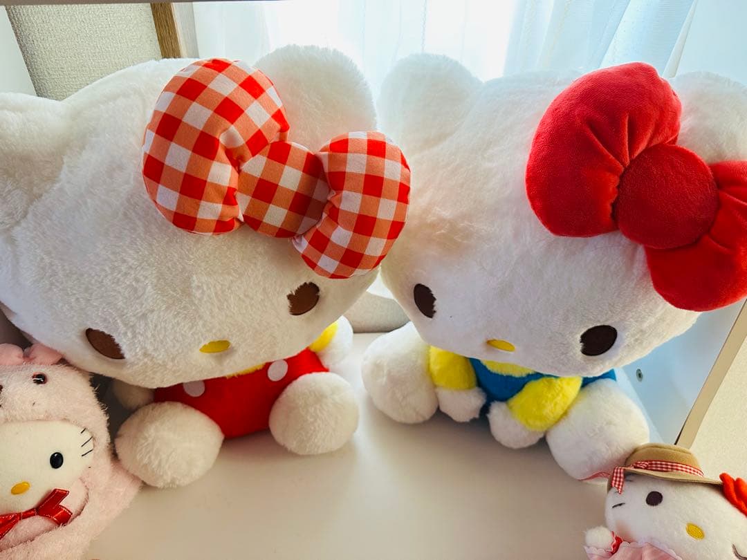 ハローキティ　ぬいぐるみ　13点まとめ売り