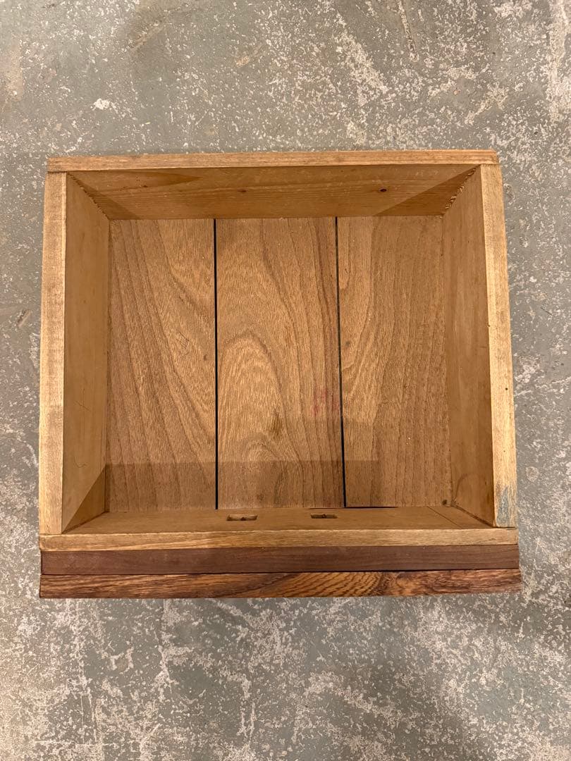 ヴィンテージ　木製サイドテーブル　ベッドサイドテーブル　フランス