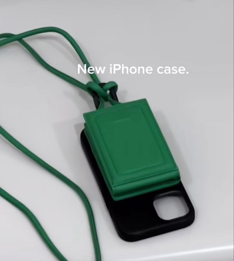 objcts.io スマホショルダー16promax ストラップ付きiPhone