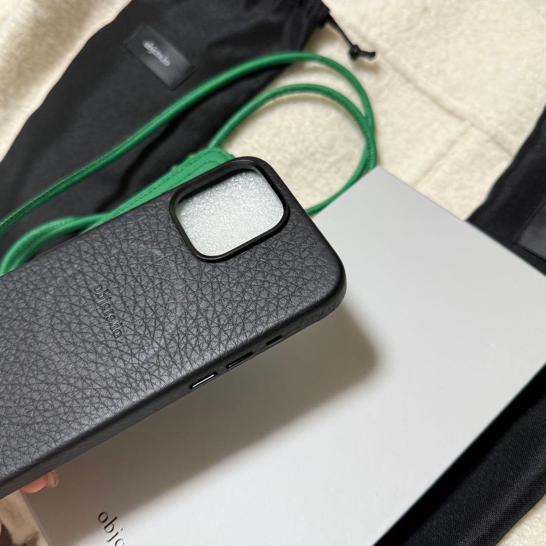 objcts.io スマホショルダー16promax ストラップ付きiPhone
