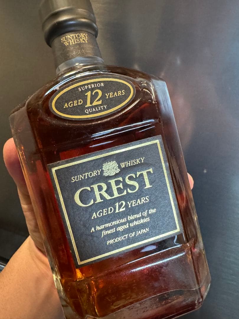 Suntory Crest 12 Years ウイスキー　ブラックキャップ