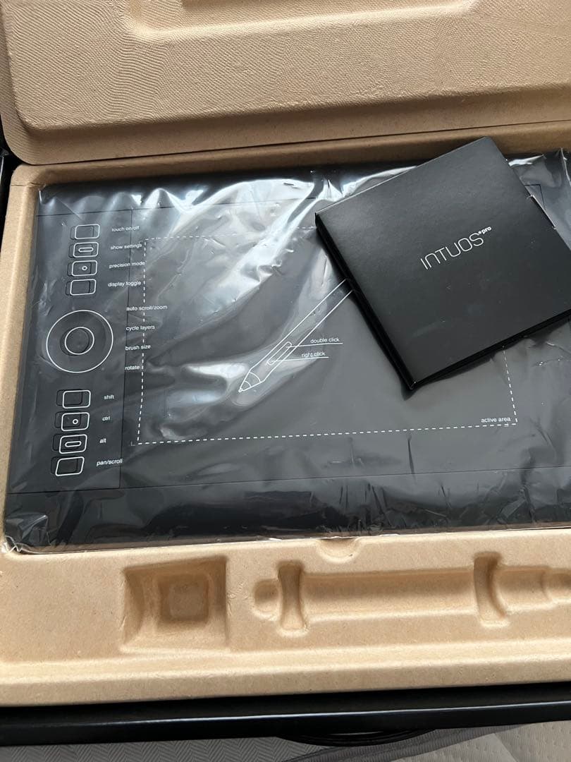Wacom INTUOS Pro ペンタブレット 本体