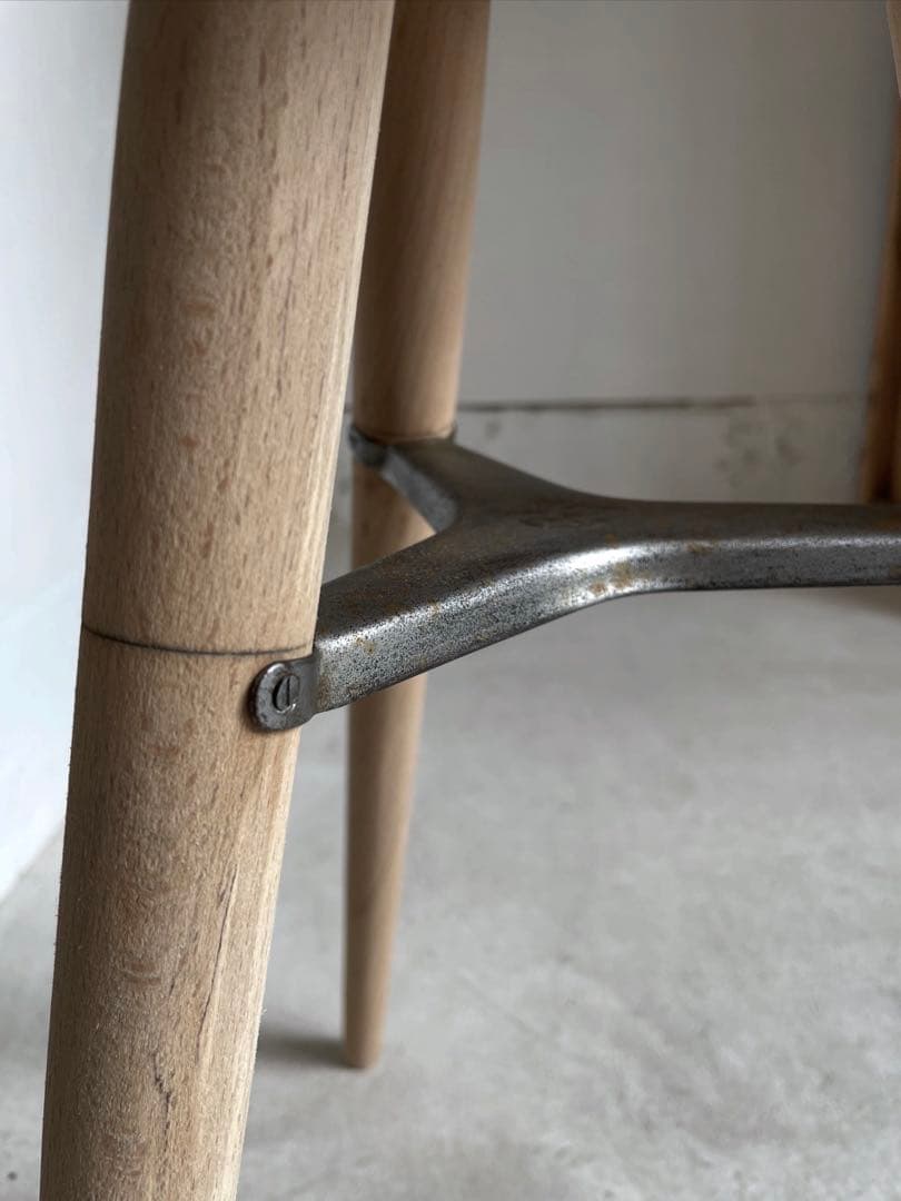 古い三本脚スツール 丸椅子　レトロ　古道具　アンティーク