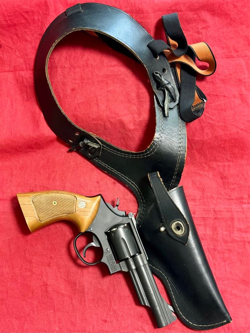 整備済 革製ショルダーホルスター リボルバー用