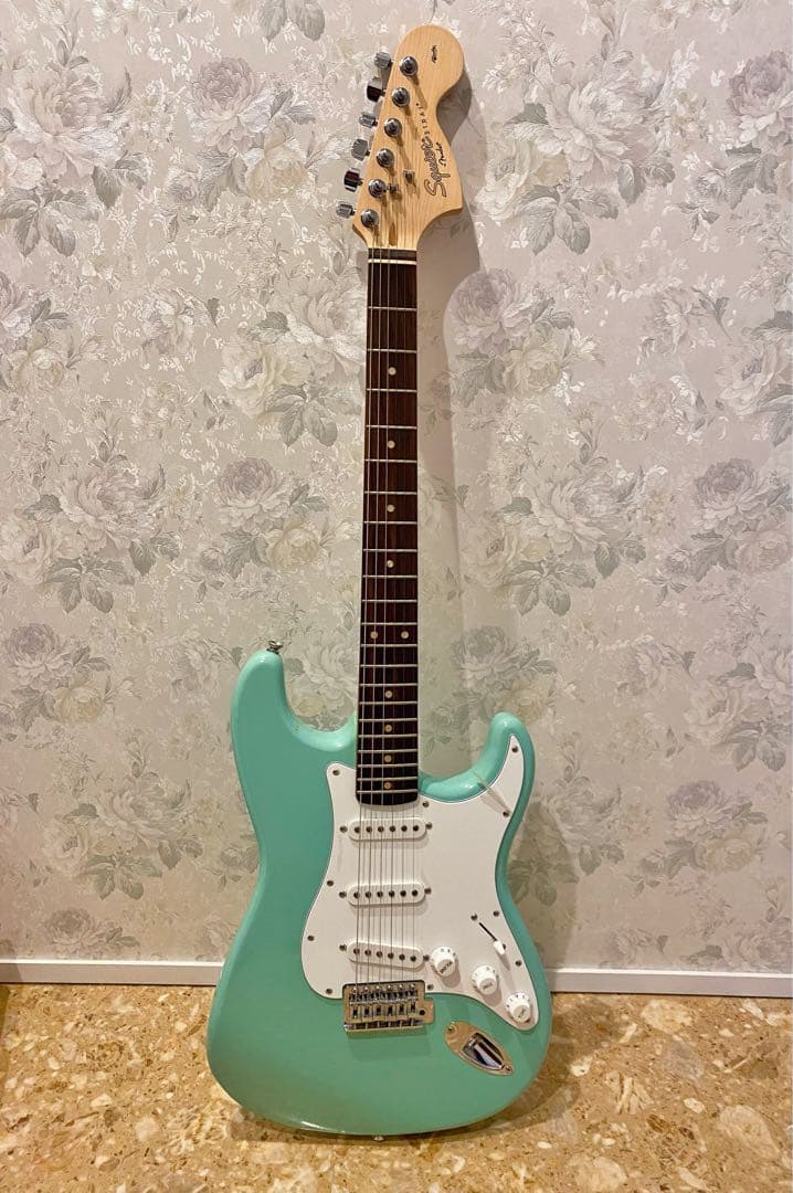 Squier Affinity Stratocaster エレキギター