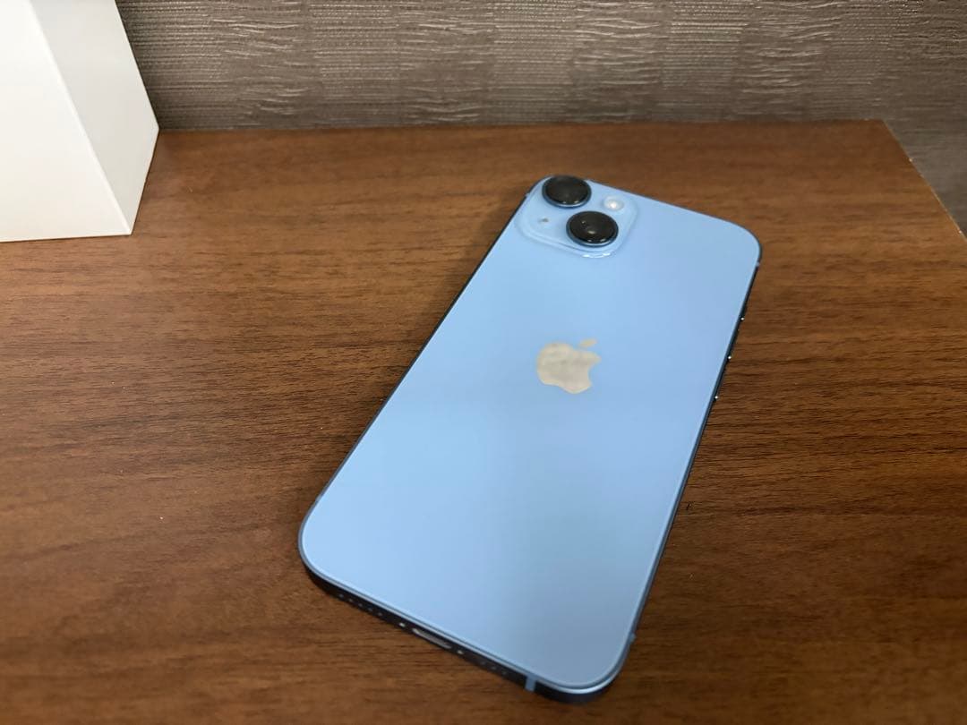 美品　バッテリー100% Apple iPhone 14 256GB