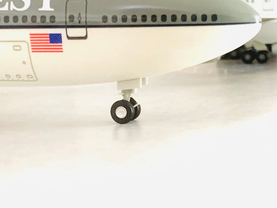 ホーガン製１／２００ＮＷＡ／Ｂ７４７－４００新旧塗装２機セットプラ樹脂製完成品