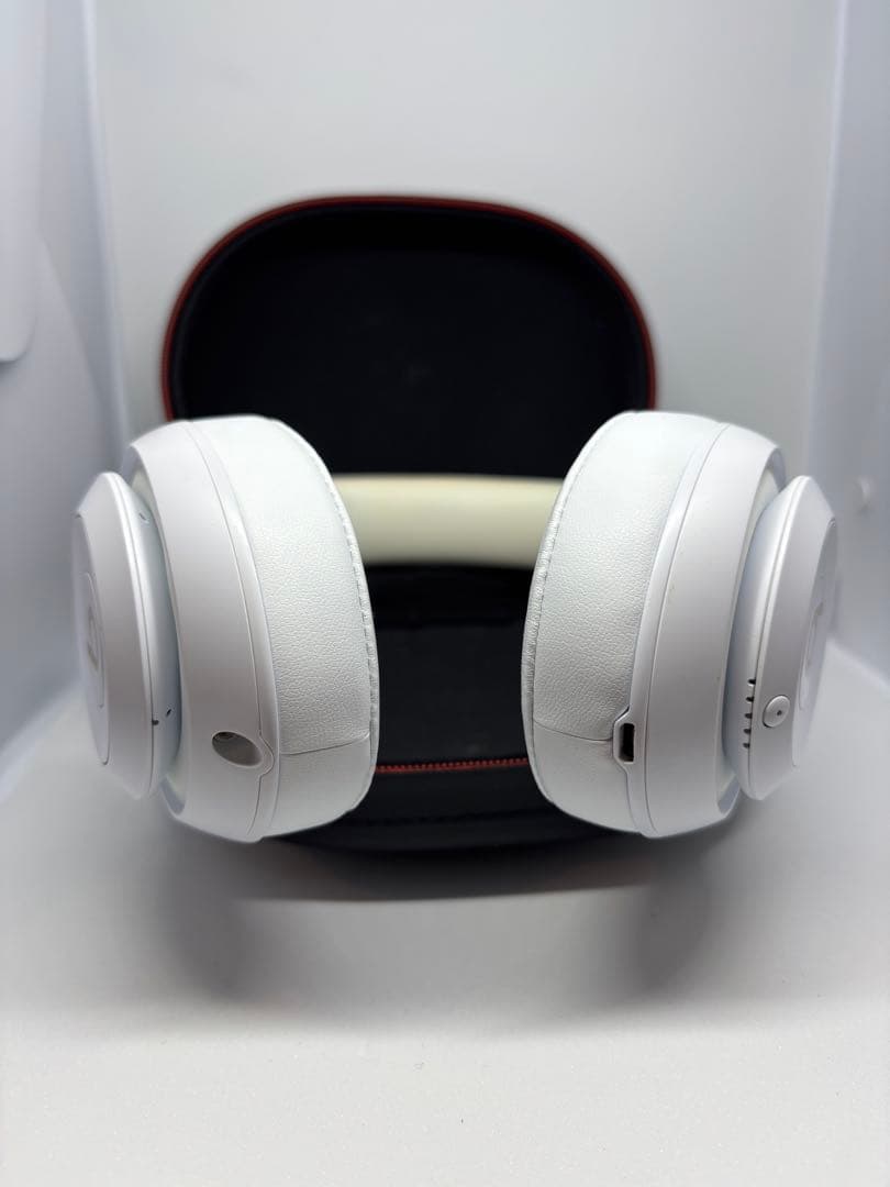 【超美品】 Beats Studio3 Wireless ホワイト　ケース付き