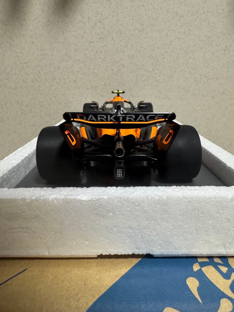 ミニチャンプス　1/18 マクラーレン　ランド・ノリス　マイアミGP 初優勝