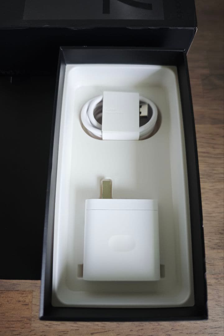 OPPO Find X7 Ultra 16GB/512GB　中古品