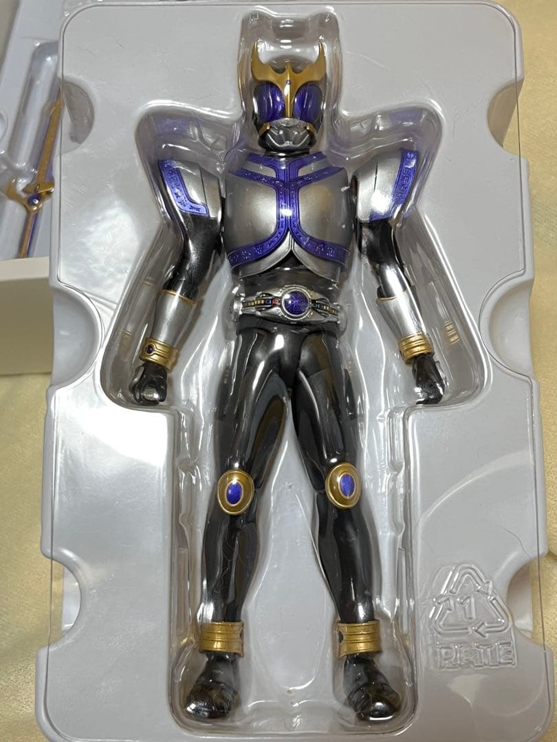 SHFiguarts 真骨彫製法　仮面ライダークウガ　タイタンフォーム