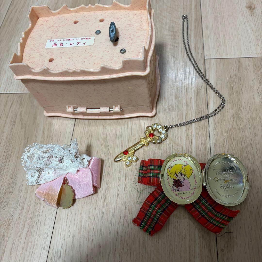 レディリン　オルゴール　ネックレス　ブローチ