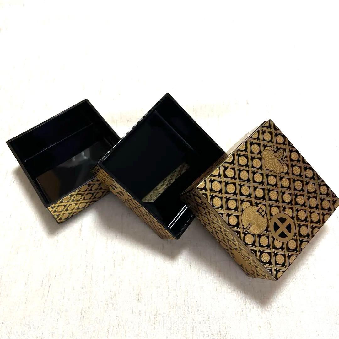 値下げしました！限定工芸品　丸十桐牡丹紋七宝繋蒔絵柄三段重