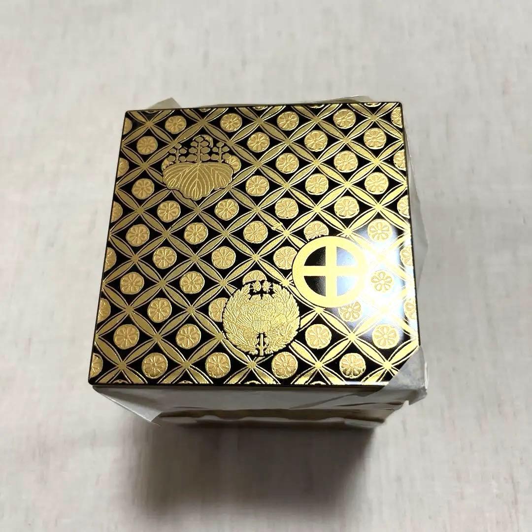 値下げしました！限定工芸品　丸十桐牡丹紋七宝繋蒔絵柄三段重