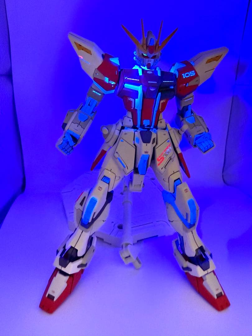 MG スタービルドストライク　【塗装完成品】