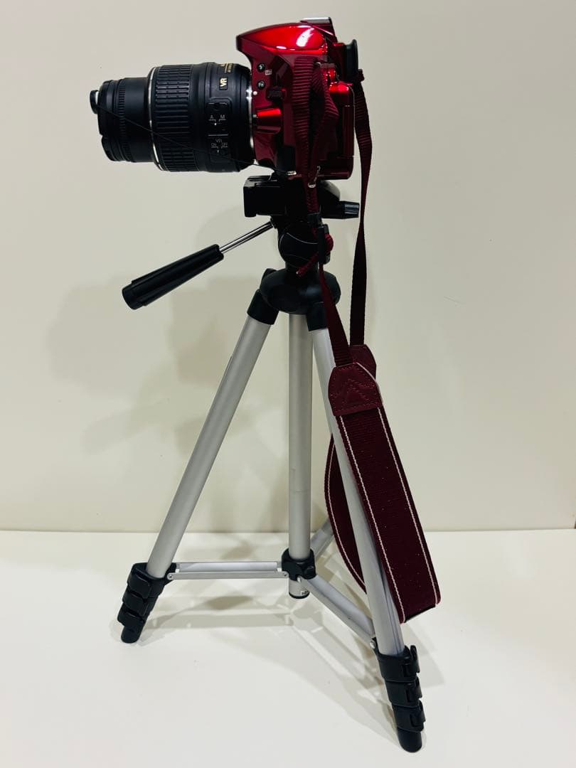 Nikon D5200 デジタル一眼レフカメラ ダブルズームレンズキット　レッド