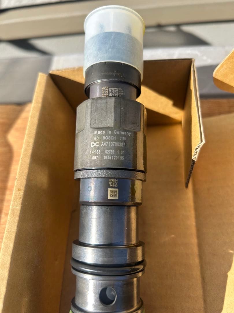 スーパーグレート(6R10)インジェクター　MX001944 新品未使用品