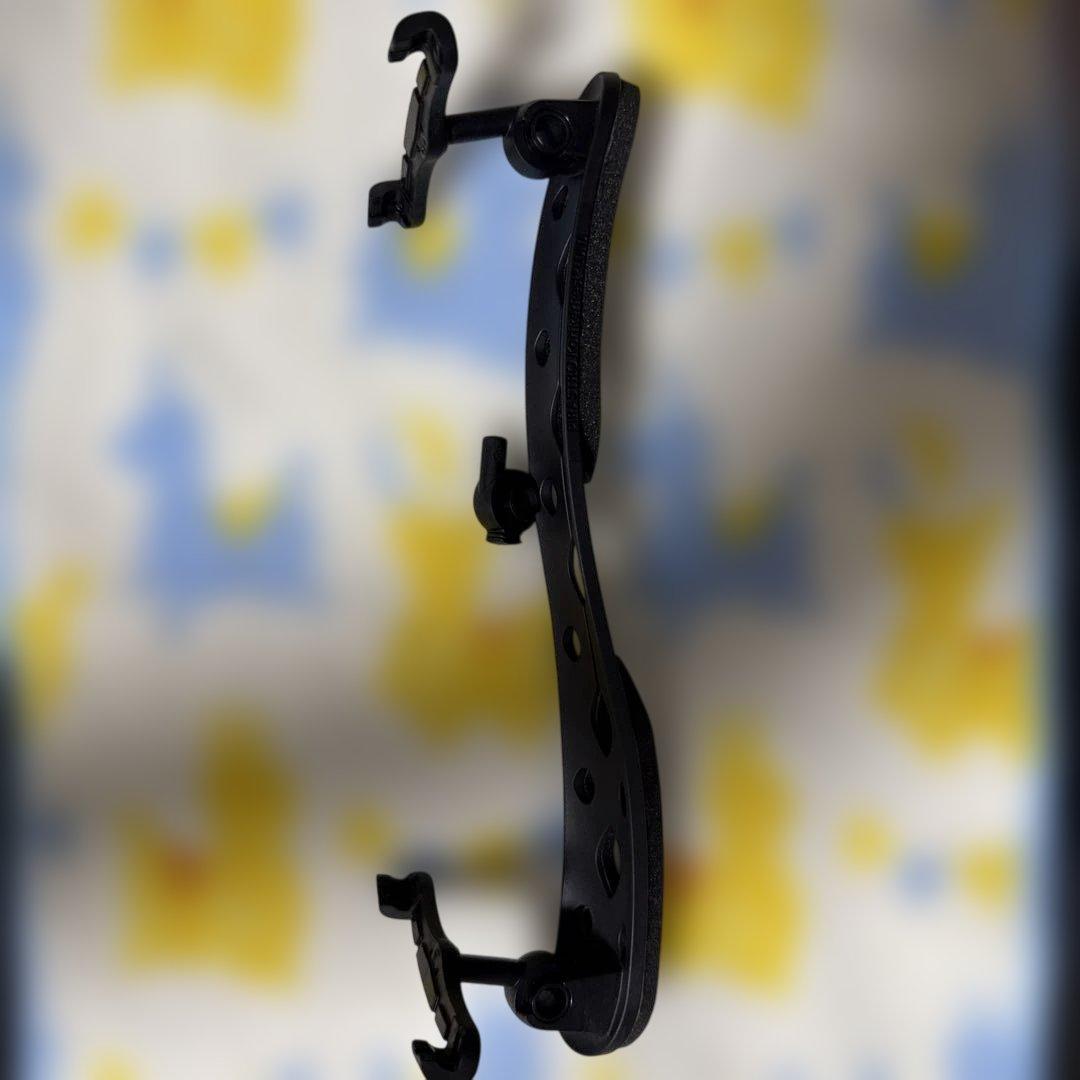 ピラストロバイオリン用 肩当て　試奏のみ使用