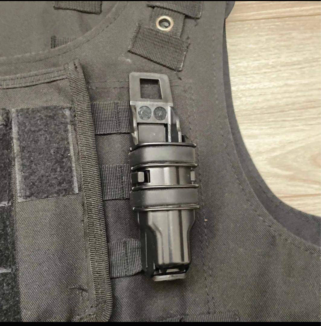 サバゲー特殊部隊セット　黒迷彩服、ベスト、ヘルメット、フェイスガード点、インナー