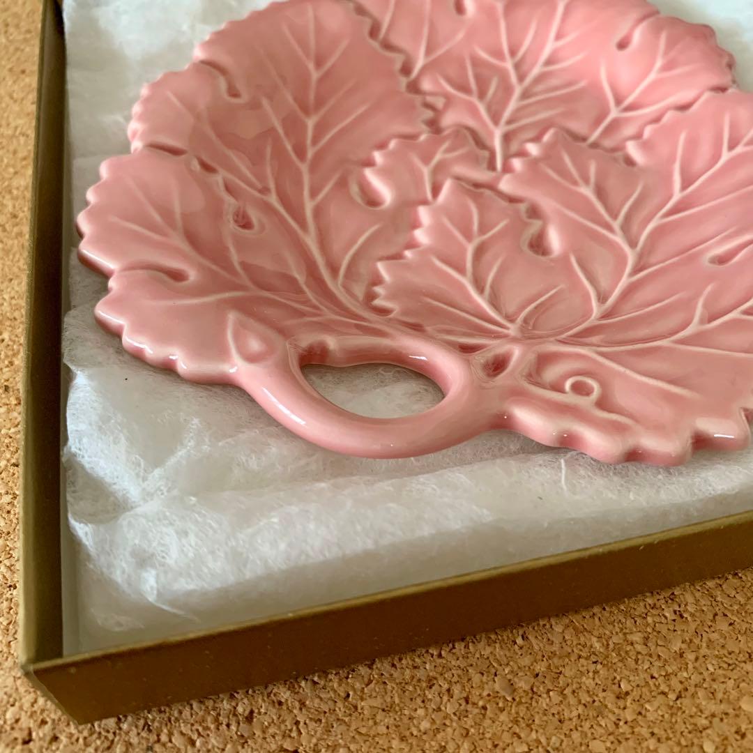 チェコ　UPM リーフディシュ　プレート　メトロポリタン美術館ショップ