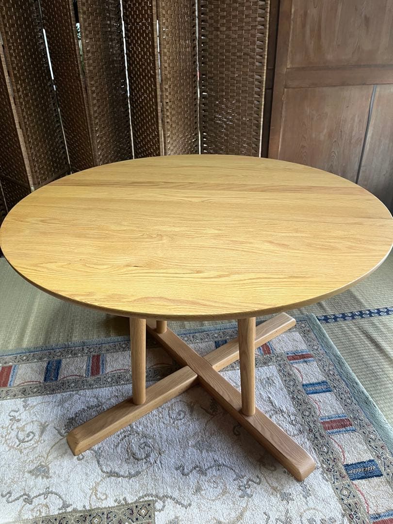 ACTUS　THYME ダイニングテーブル　ラウンド