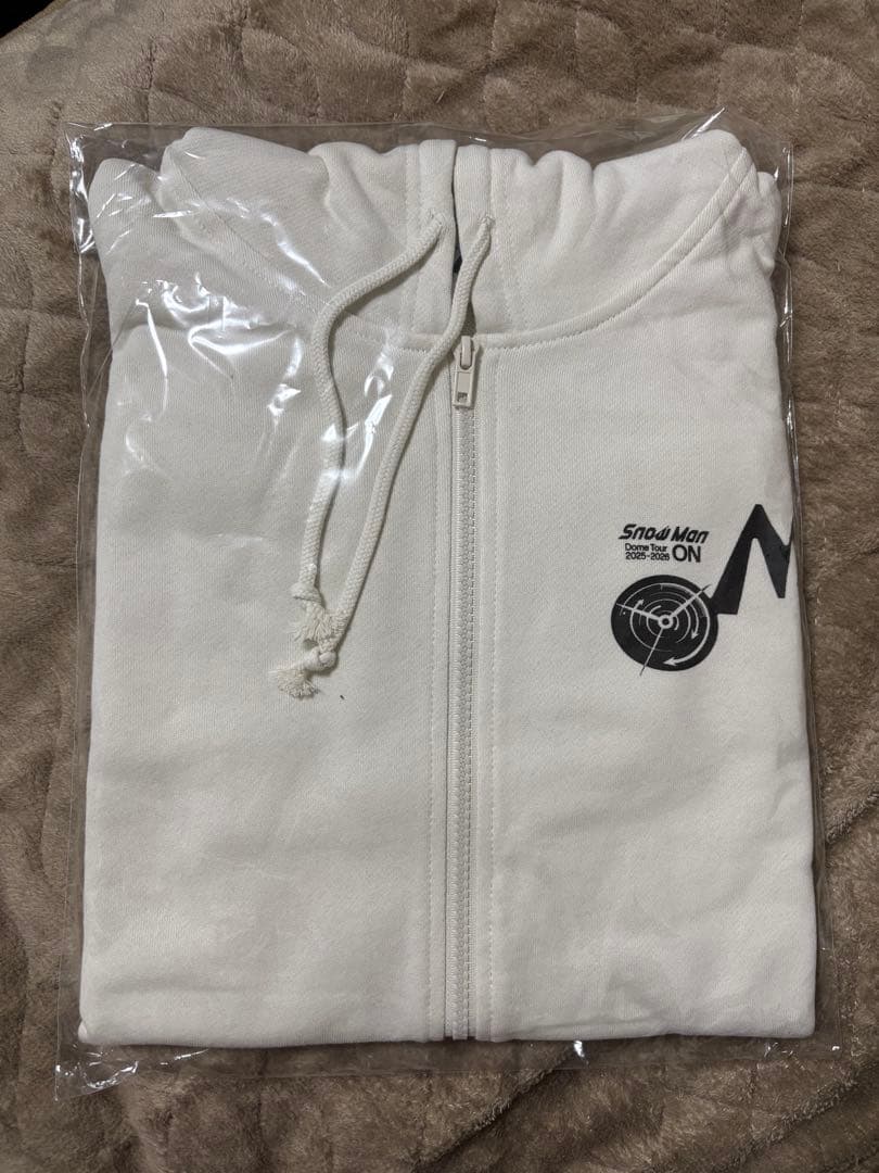 Man ON パーカー Lサイズ